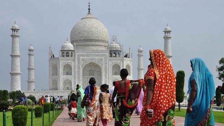 14 Tips Traveling Ke India Untuk Pemula, Kenali Budaya Lokal