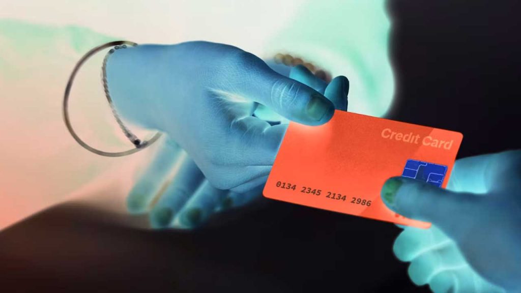 Virtual Cards vs Physical Cards: What are The Differences?