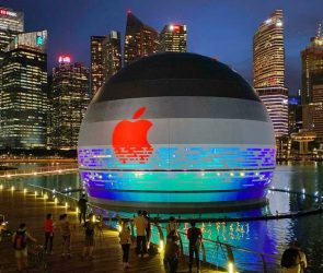 Apple Singapore Store: Overviews, Reviews, and Full History