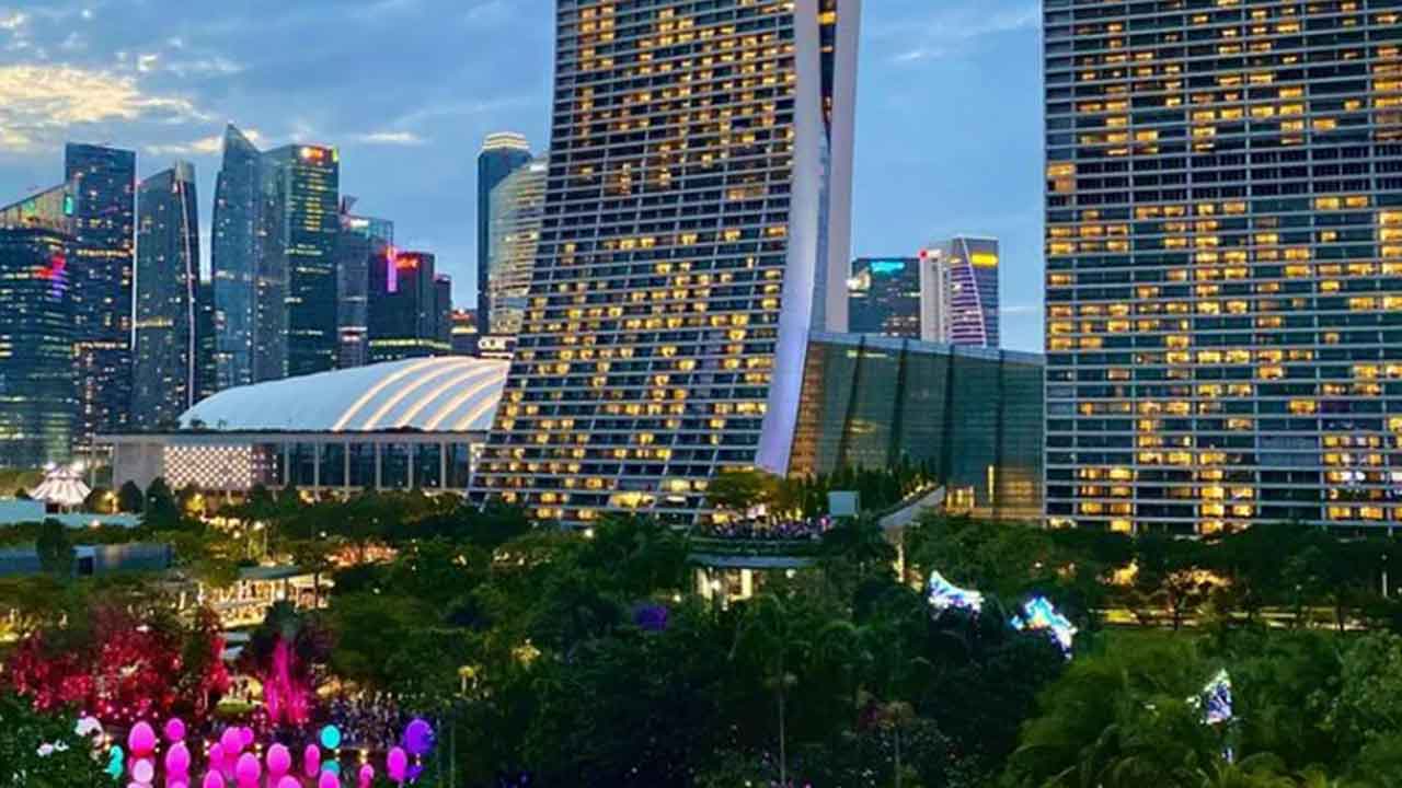 Singapore City State in South-East Asia, Is This The Best Model City-State?