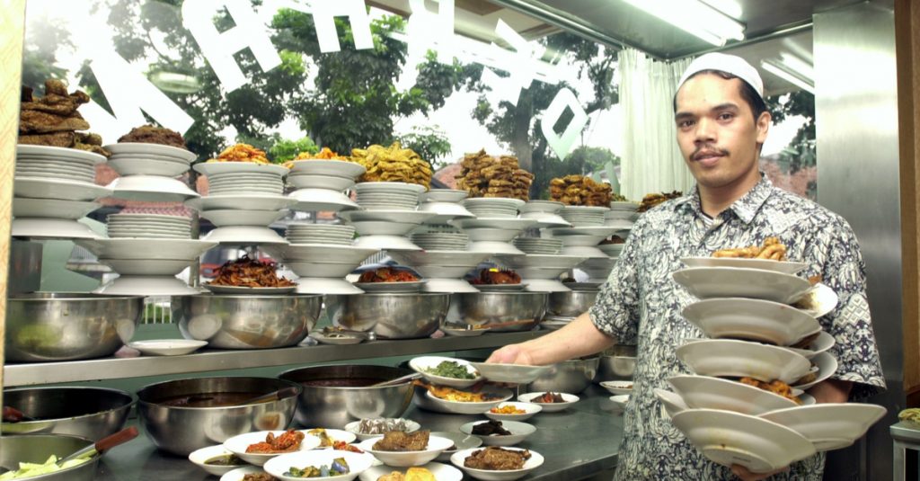 Tips Memulai Bisnis Rumah Makan Padang yang Unik dan Menarik