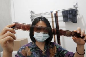 Cara Memulai Bisnis Cuci Roll Film yang Masih Diincar Anak Muda