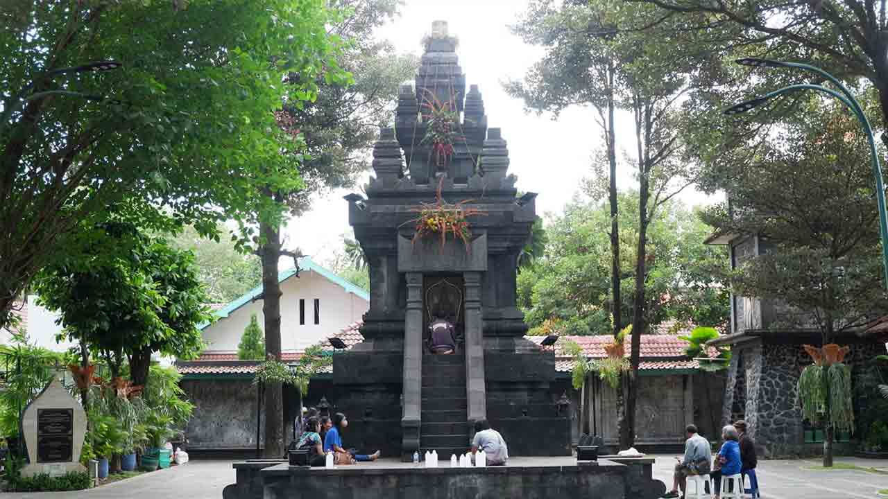 Rekomendasi Wisata Religi di Asia Tenggara 2 Rekomendasi Wisata Religi di Asia Tenggara
