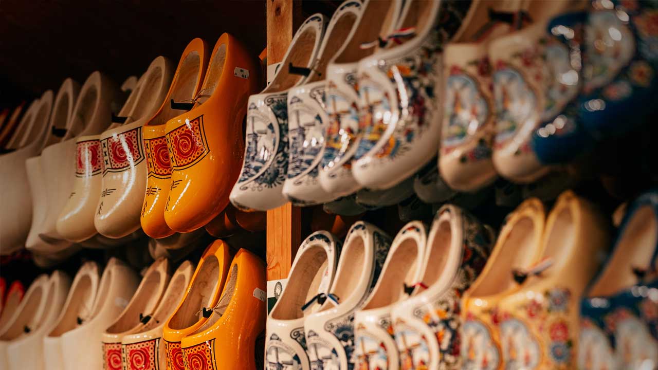 slagenhag sepatu belanda