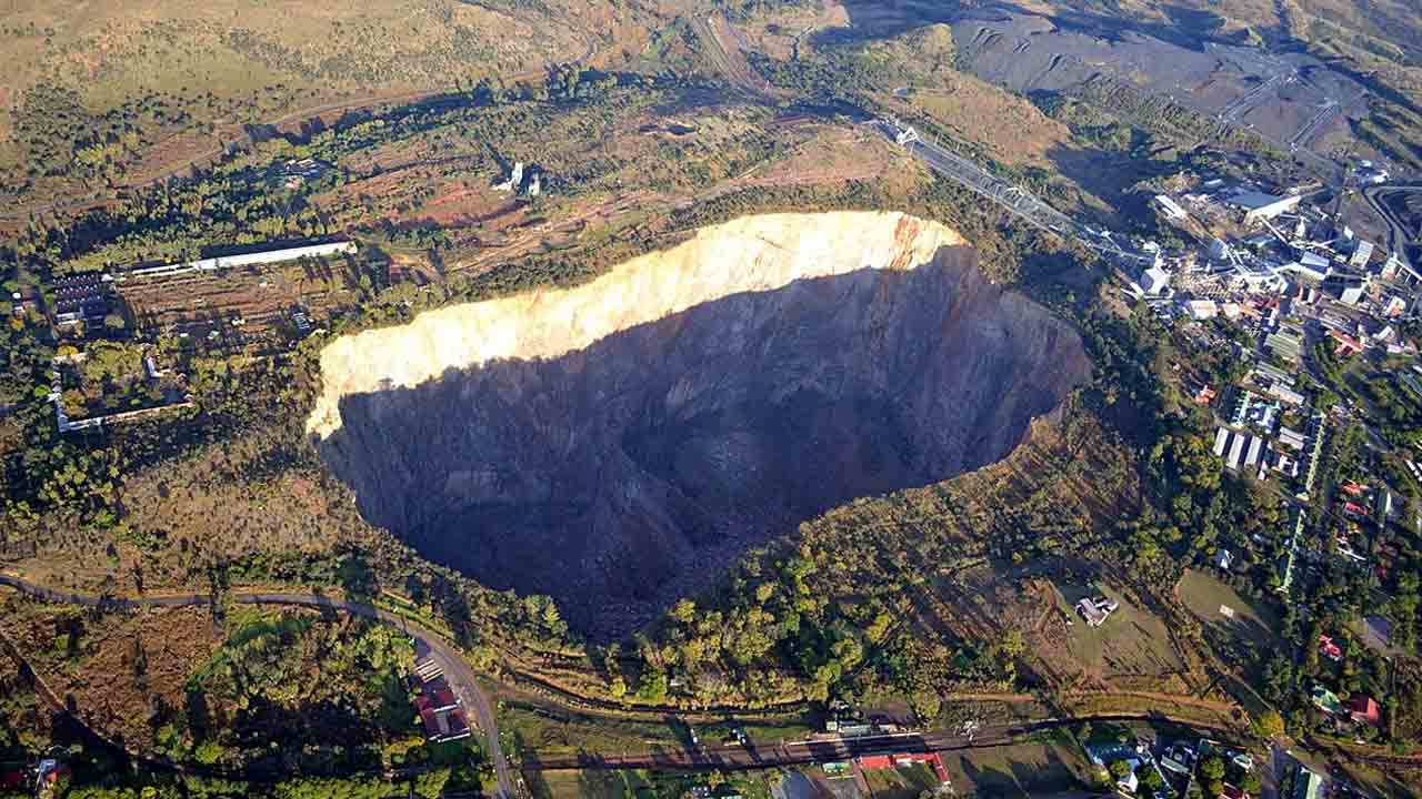 Hasil Tambang Negara Afrika Selatan Yang Berperan Penting Pada Ekonomi Negaranya 2 Hasil Tambang Negara Afrika Selatan Yang Berperan Penting Pada Ekonomi Negara Afrika Selatan