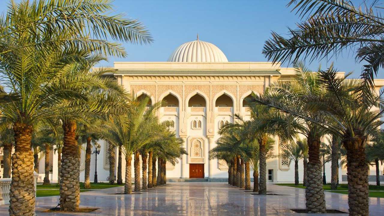 American University of Sharjah (AUS) - Universitas Terbaik di Uni Emirat Arab