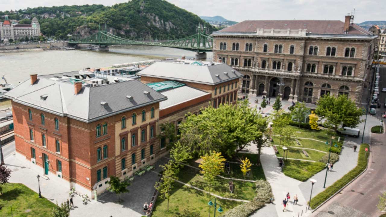 Aristotle University of Thessaloniki - Universitas Terbaik di Yunani