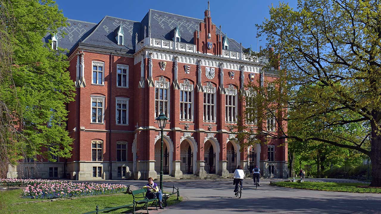 10 Universitas Terbaik di Polandia untuk Mahasiswa Indonesia 3 Jagiellonian University - Universitas Terbaik di Polandia