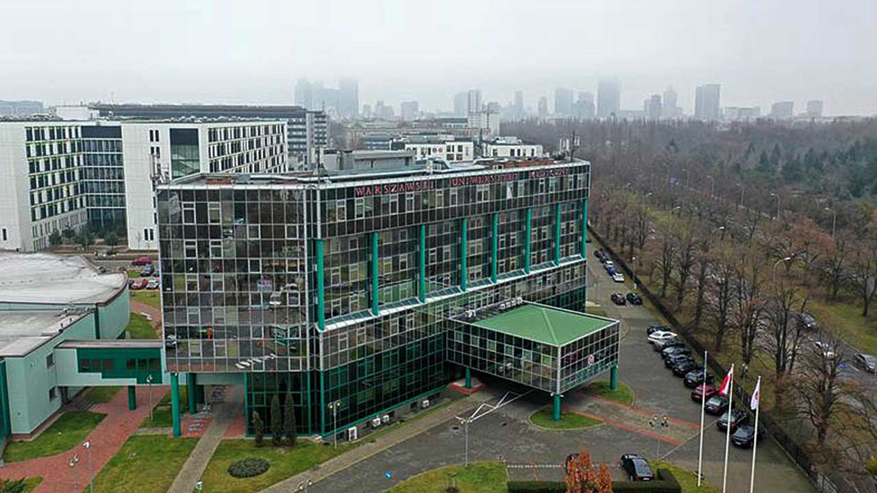 10 Universitas Terbaik di Polandia untuk Mahasiswa Indonesia 9 Medical University of Warsaw - Universitas Terbaik di Polandia