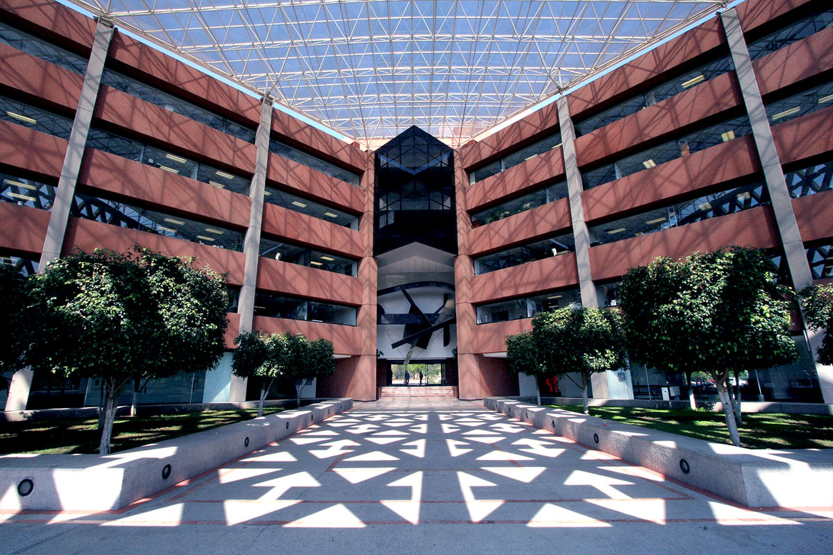 Universidad Autónoma Metropolitana (UAM) universitas terbaik di Meksiko