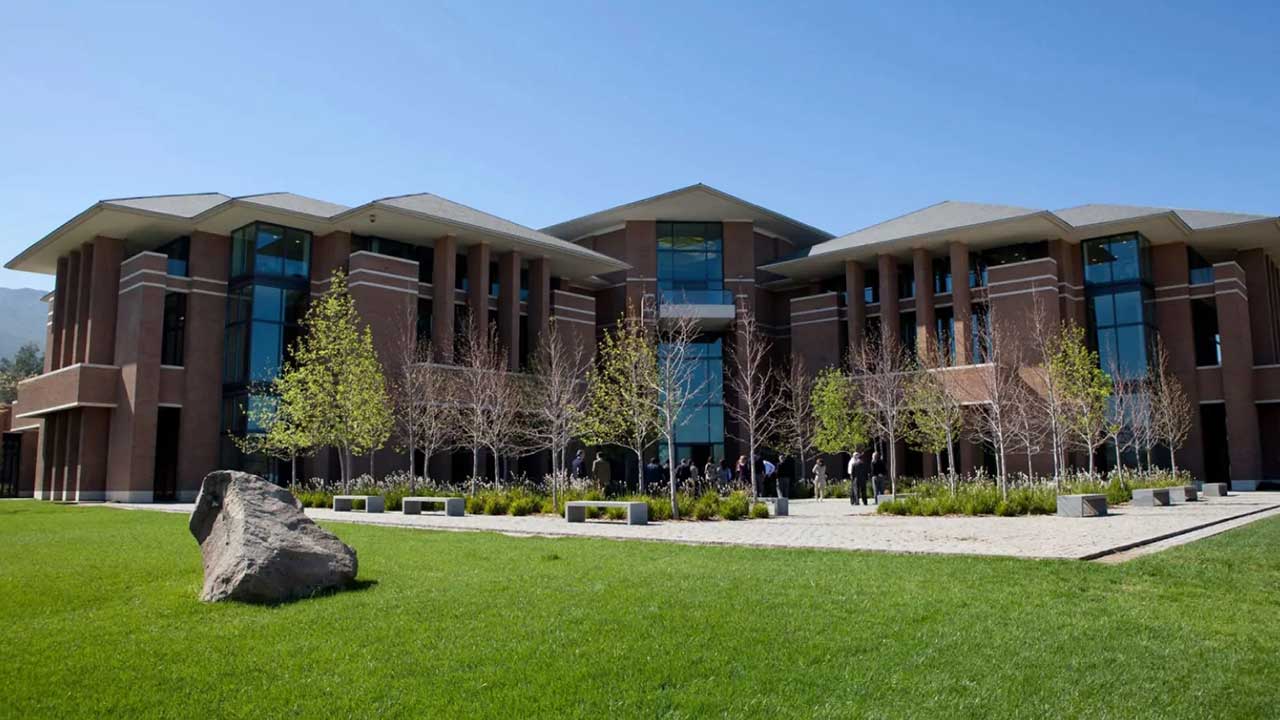 Rekomendasi Universitas Terbaik di Chili yang Memiliki Jurusan Unggulan 2025 8 Universidad de los Andes, Chile - Universitas Terbaik di Chili