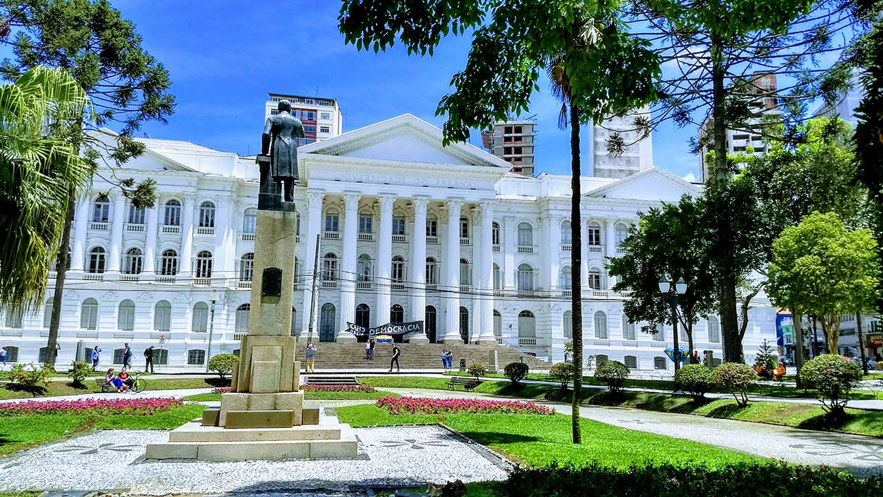 Universidade Federal do Parana (UFPR) - Universitas Terbaik di Brazil
