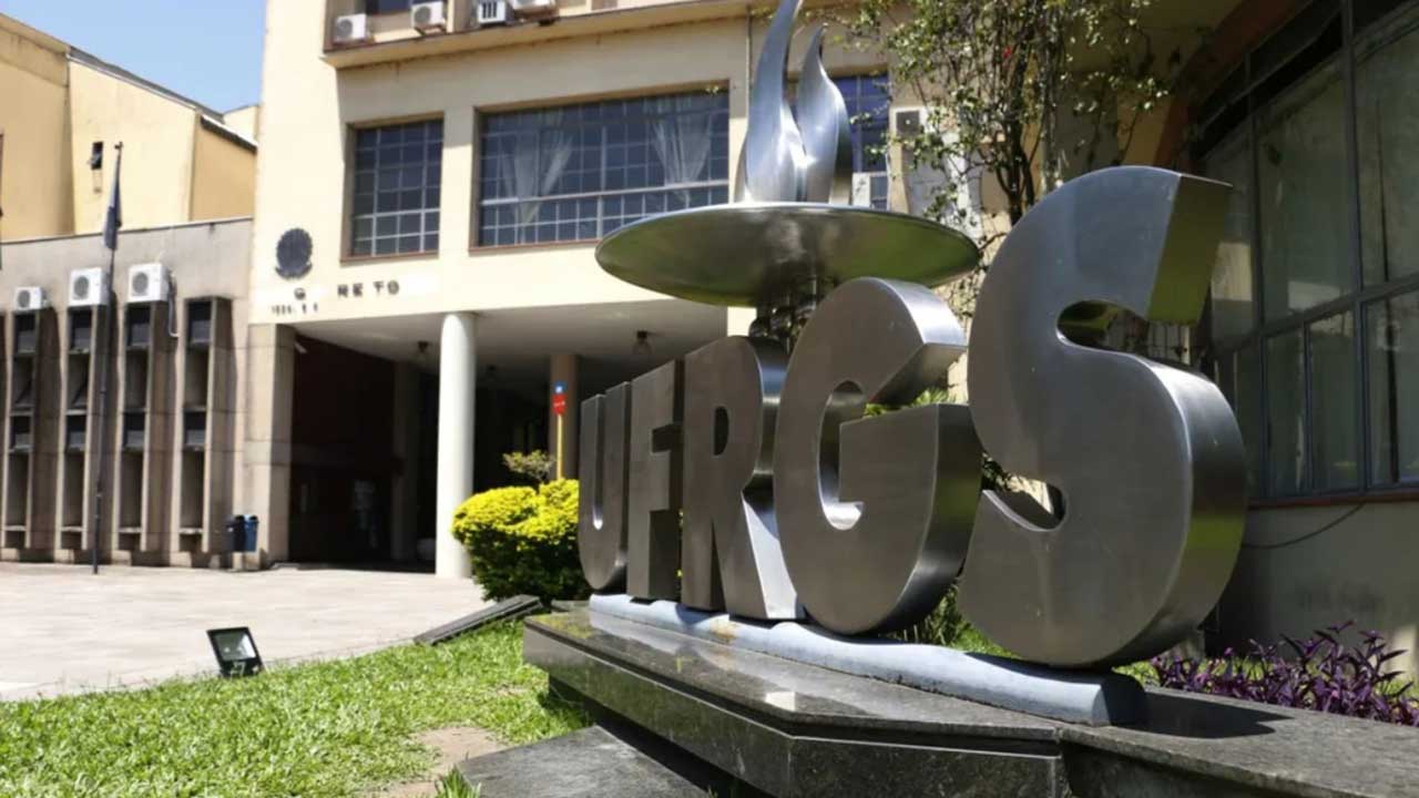 Universidade Federal do Rio Grande do Sul (UFRGS) - Universitas Terbaik di Brazil