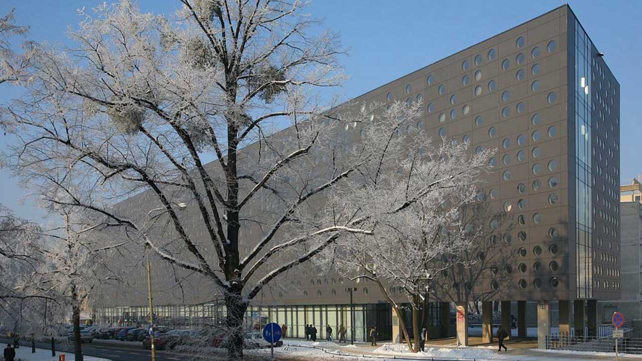 10 Universitas Terbaik di Polandia untuk Mahasiswa Indonesia 6 Wrocław University of Science and Technology - Universitas Terbaik di Polandia